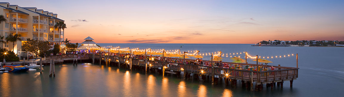 night view of the sunset pier